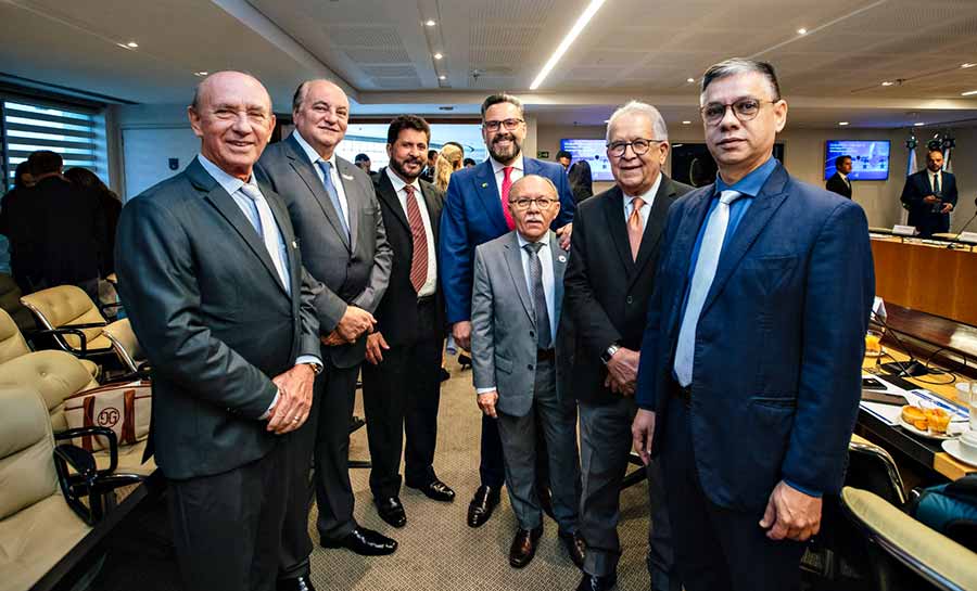 senador alan rick 002
