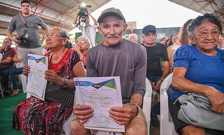 entrega titulos porto acre 004