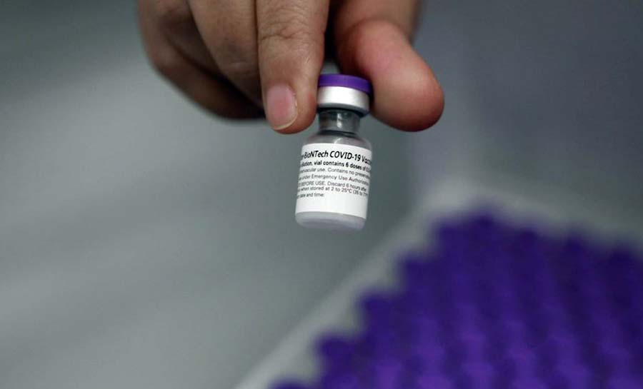 Covid-19: Pfizer entra com pedido para 4ª dose para idosos nos EUA