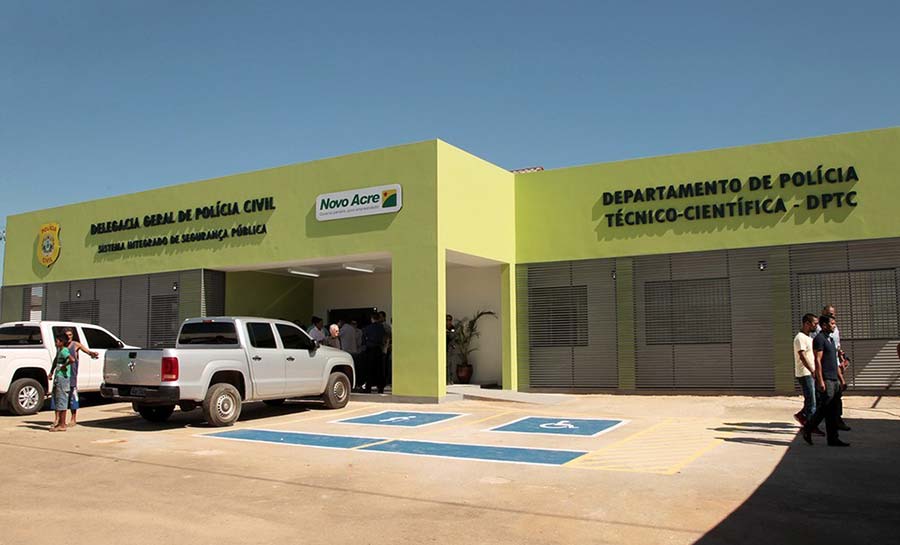 Agricultor é morto com tiro de espingarda durante caçada em seringal no AC; suspeito é cunhado da vítima