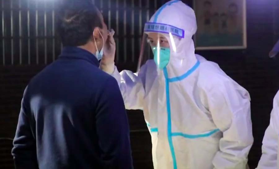 China registra recorde de casos de Covid-19 desde o início da pandemia