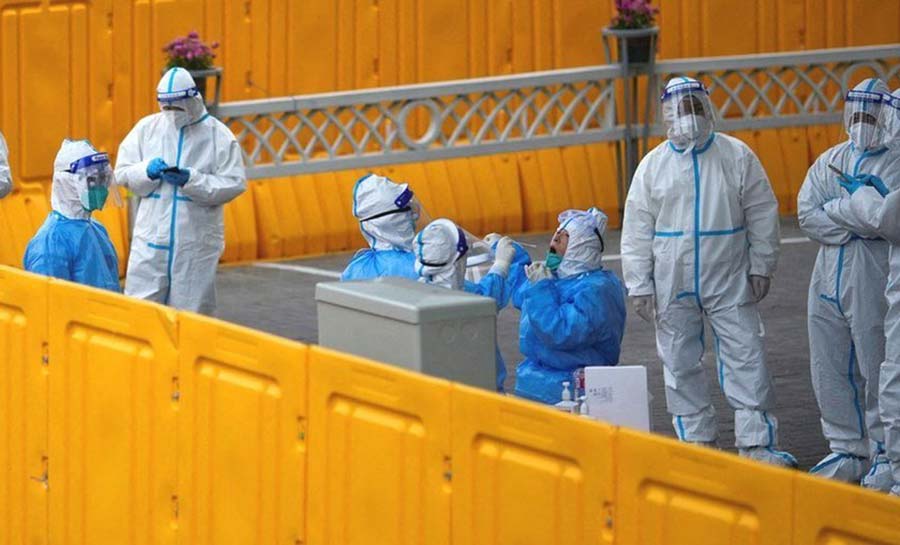Brasileiros com Covid-19 são isolados durante lockdown em Xangai
