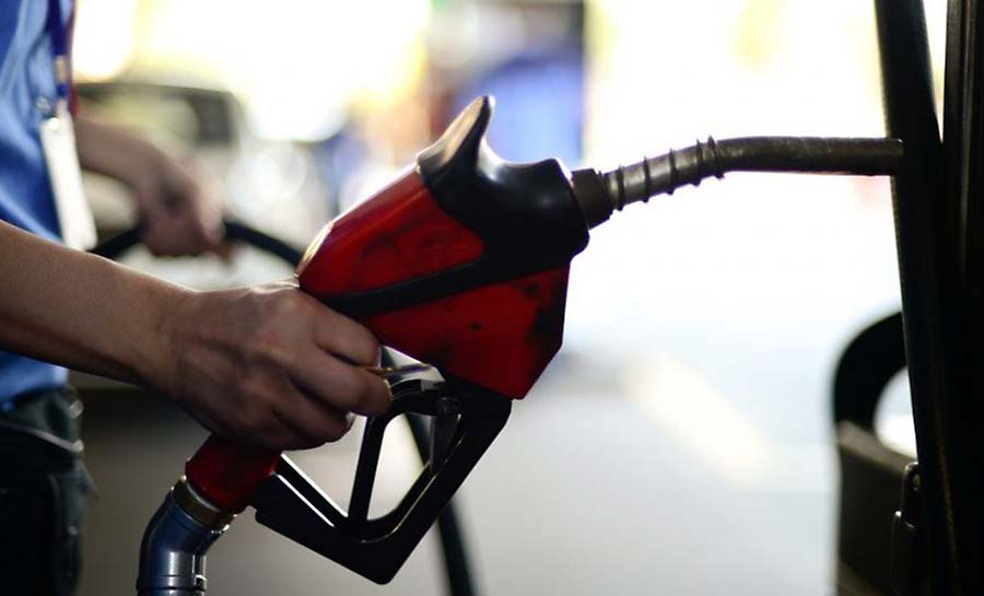 Gasolina sobe 9% em quatro meses no Brasil, diz Ticketlog