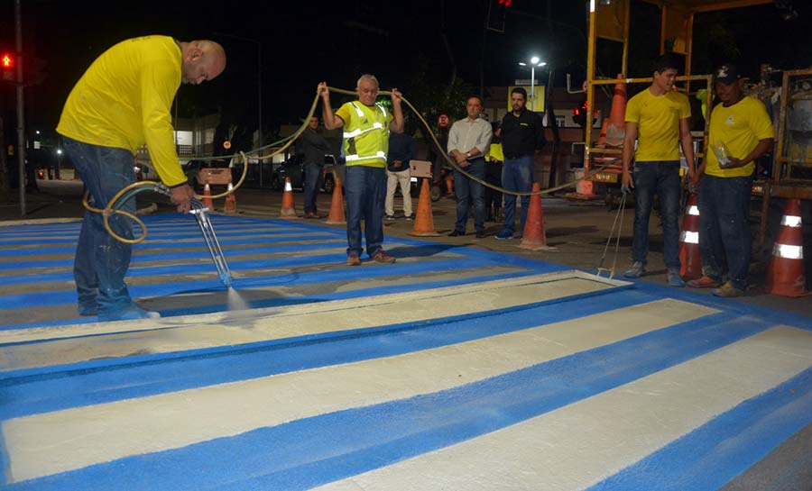 Prefeitura revitaliza sinalização de trânsito nas ruas de Rio Branco