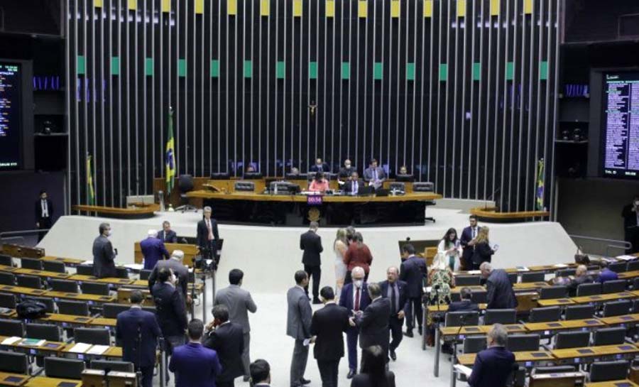 Câmara isenta imposto sobre operações de arrendamento de aeronaves