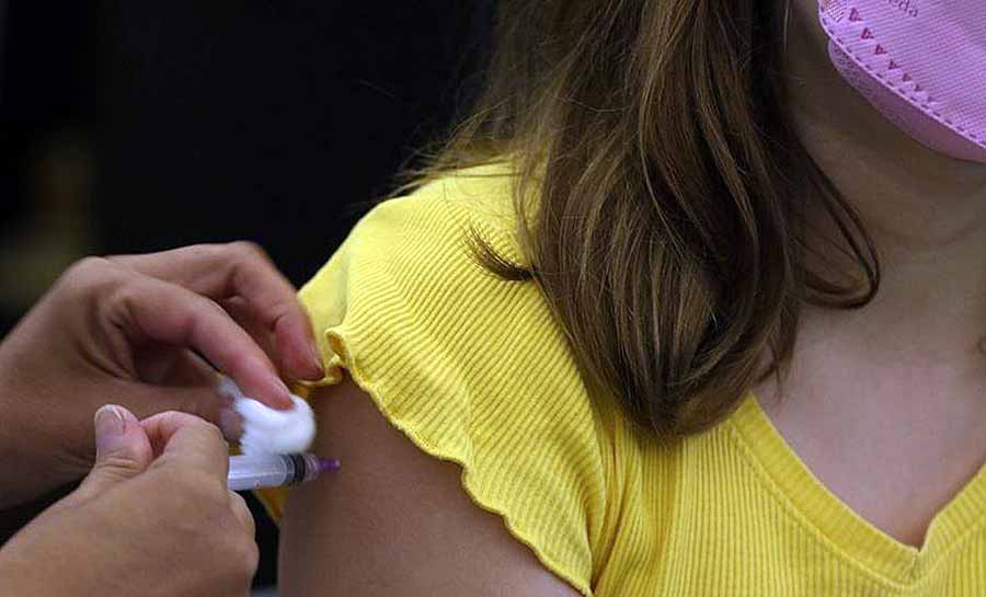 Saúde orienta que CoronaVac seja apenas para crianças de 3 e 4 anos
