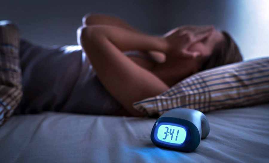 Pesquisa revela que a insônia é agravada durante menstruação