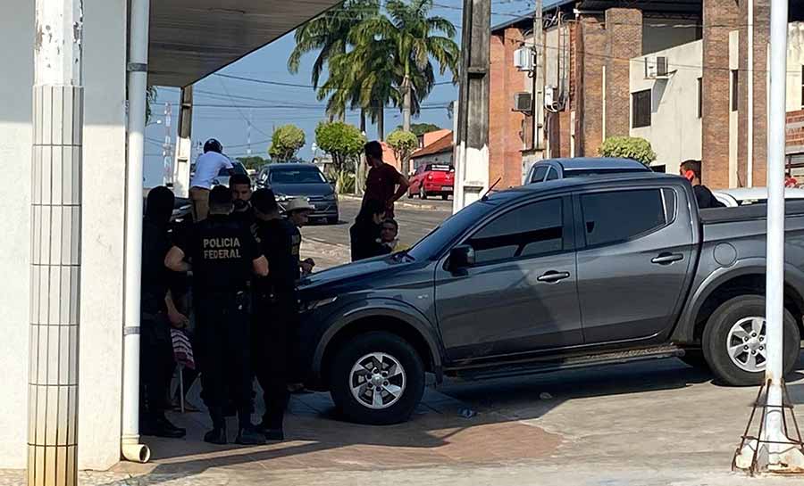 PF deflagra operação que apura ligação de campanha eleitoral com facções criminosas no AC