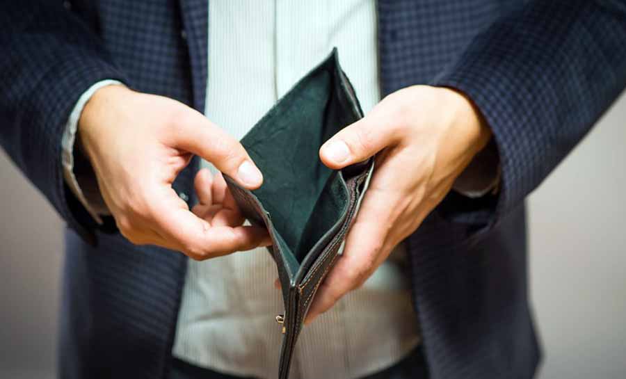 Endividamento atinge 79% das famílias em setembro, diz CNC