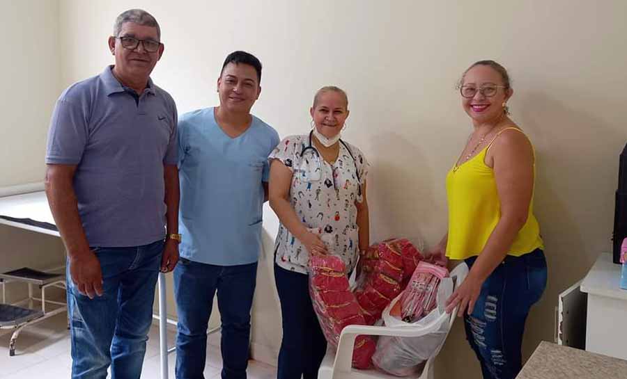 Crianças internadas nas UPAs de Rio Branco receberam presentes em comemoração ao 12 de outubro