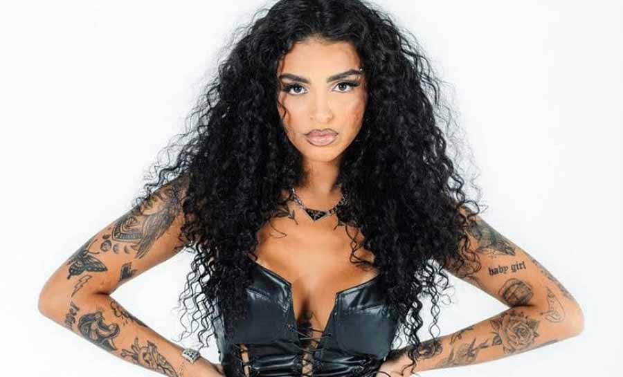 Após viralizar com hit Ai Preto, Bianca comanda bloco de Carnaval
