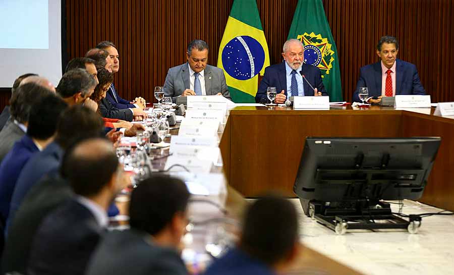 Governo federal adotará parcerias com setor privado para investimentos
