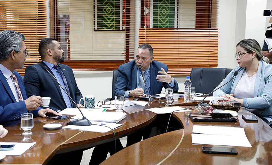 CCJ aprova projeto que suspende isenção de benefício à Gol