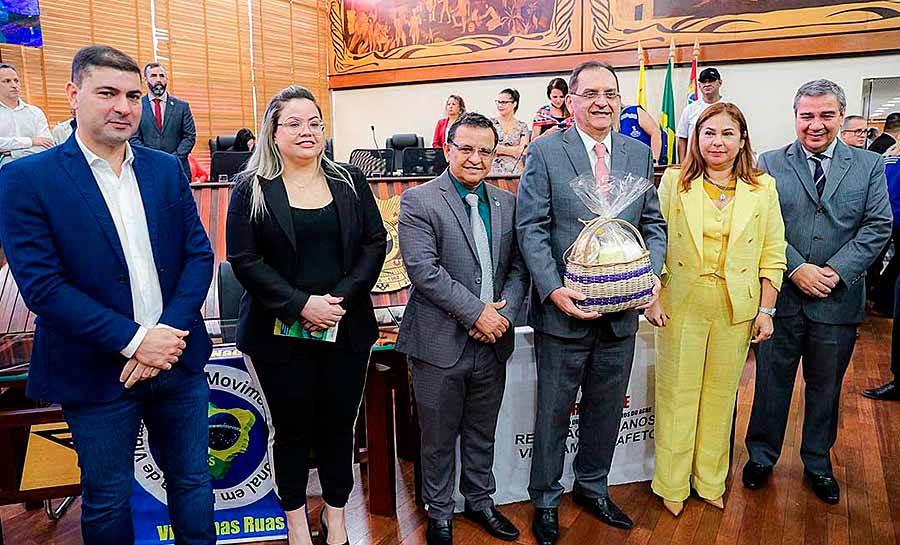 Ministro do STJ é homenageado por Luiz Gonzaga e Nicolau Júnior em audiência sobre pessoas em situação de rua