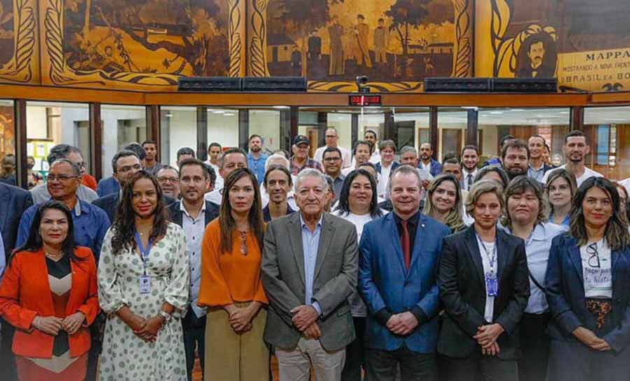 Pedro Longo preside sessão solene em homenagem aos 50 anos da Embrapa