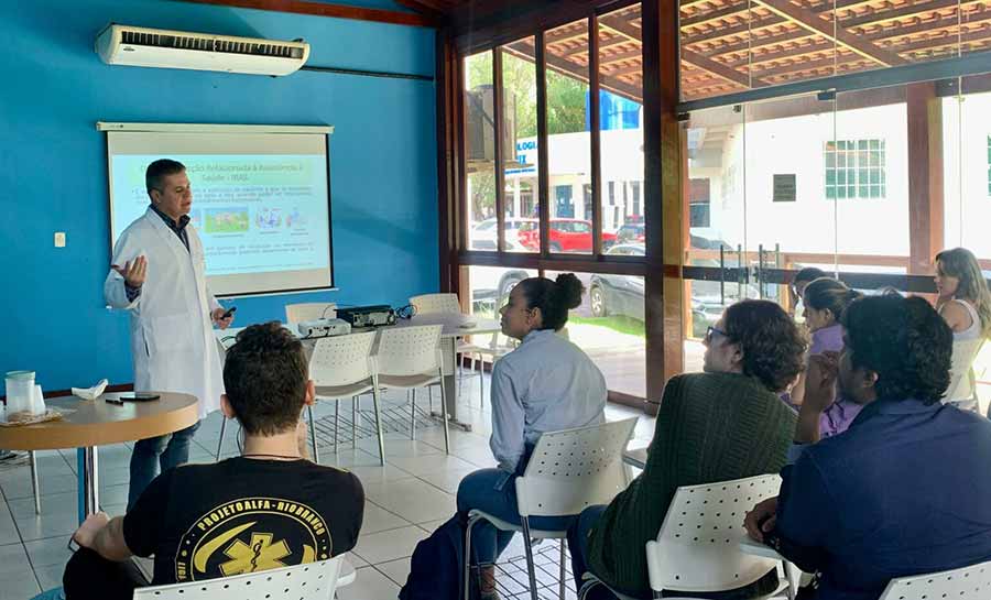 Fundhacre promove semana de integração para acadêmicos da área da saúde