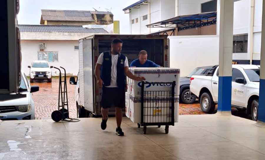 Saúde do Acre recebe primeiras doses da vacina Qdenga e inicia distribuição aos municípios