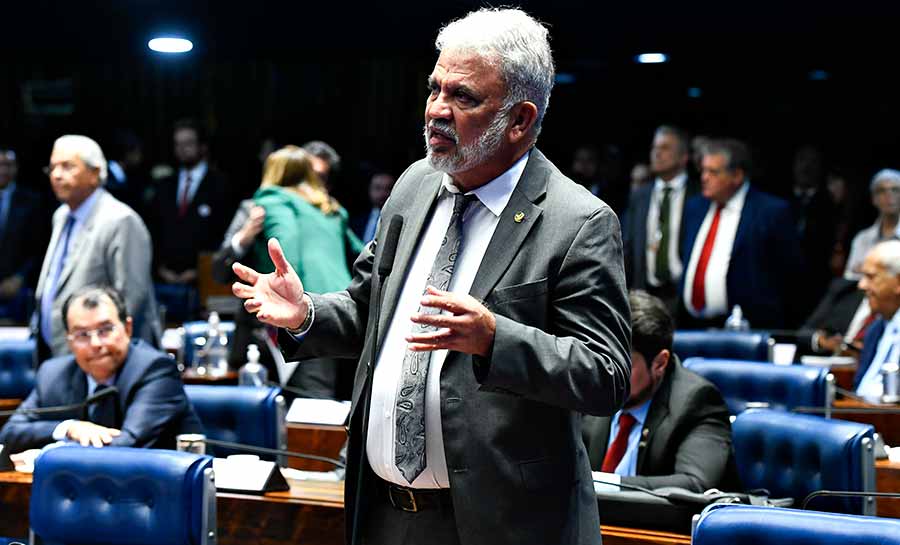 Petecão comemora a aprovação do projeto que restringe a saída temporária de presos