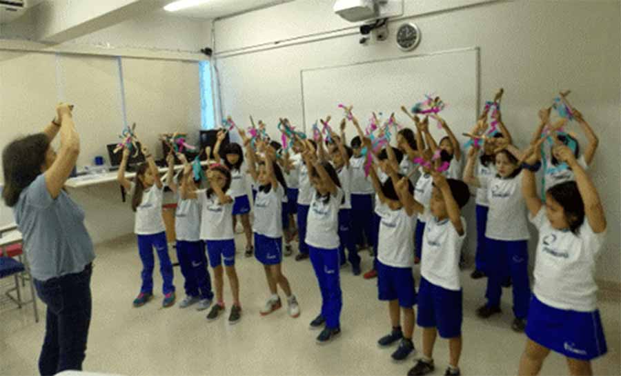 Necessária sinfonia escolar