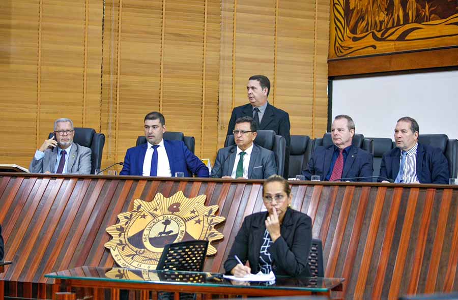 Deputados aprovam PL do Ministério Público que reajusta remuneração dos servidores efetivos e comissionados