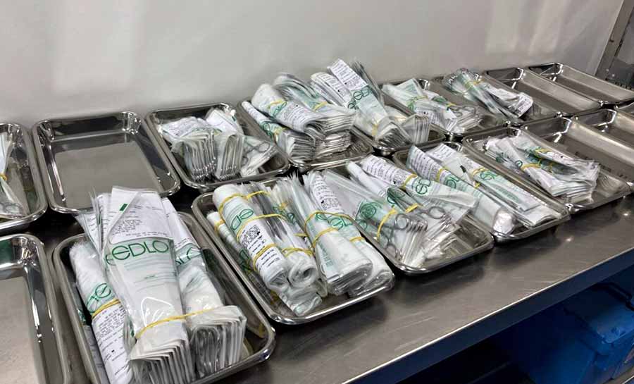 Fundhacre recebe quase R$ 500 mil em instrumentos cirúrgicos para fortalecimento de ações