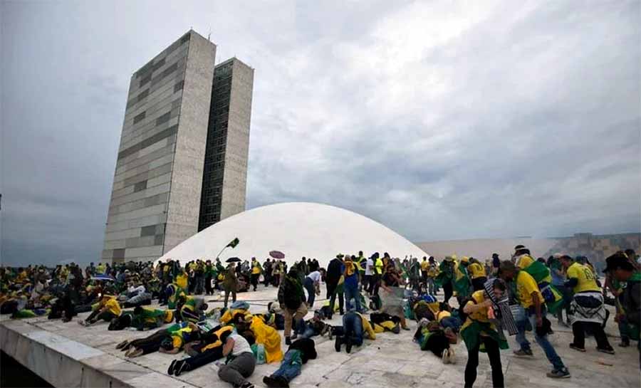 PF faz operação para prender mais de 200 foragidos envolvidos no 8/1