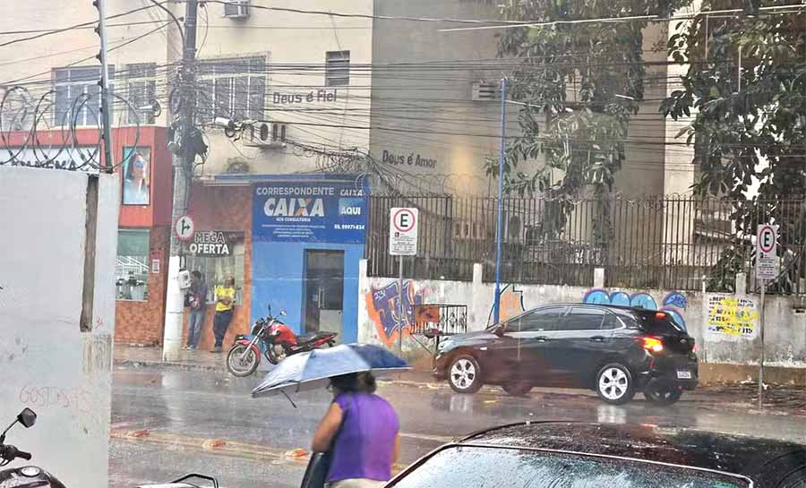 Chegada de massa de ar frio ao sul do Brasil mantém tempo instável no Acre