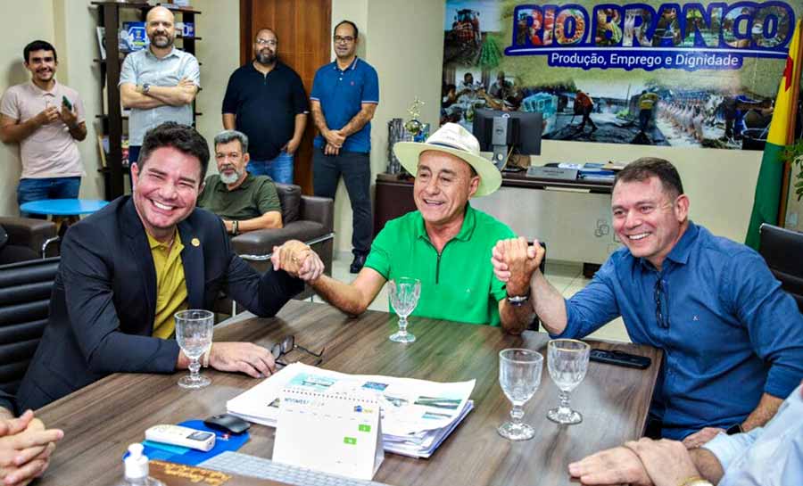 Em agenda com o prefeito reeleito de Rio Branco, governador alinha ações e fortalece parcerias para os próximos anos