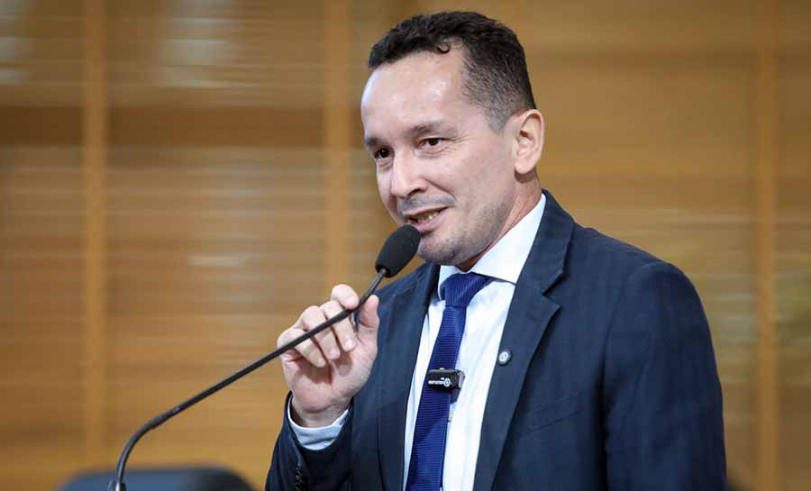 Adailton Cruz destaca apoio à Polícia Penal e celebra inauguração de centro de saúde para servidores públicos