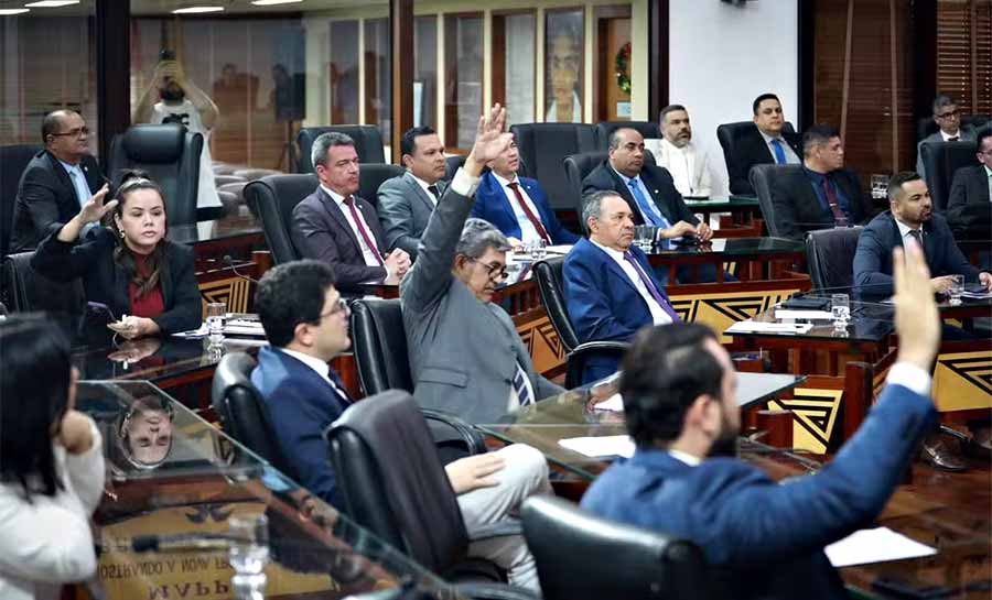 Deputados aprovam orçamento de mais de R$ 12,1 bilhões para 2025 no Acre