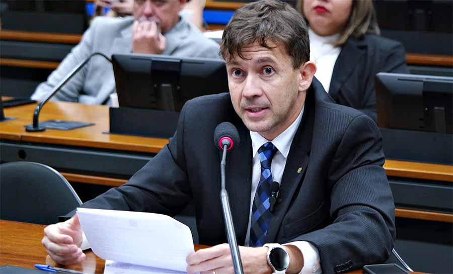 Eduardo Velloso solicita ajuda do Ministério da Saúde para conter aumento de casos de Covid-19 no Acre