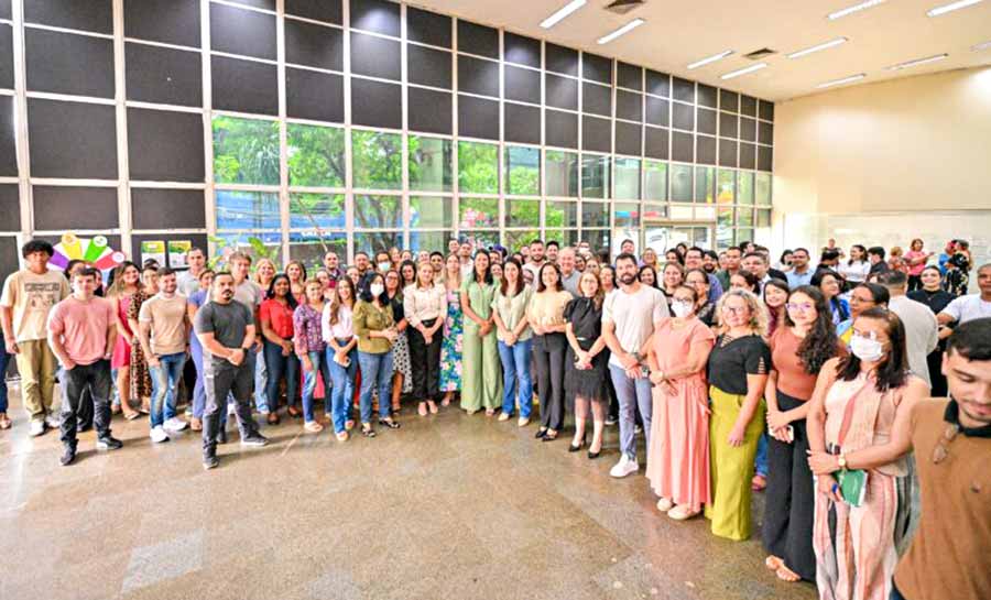 Na Sesacre, governadora em exercício Mailza Assis destaca avanços na saúde, agradece servidores e fala do compromisso em 2025