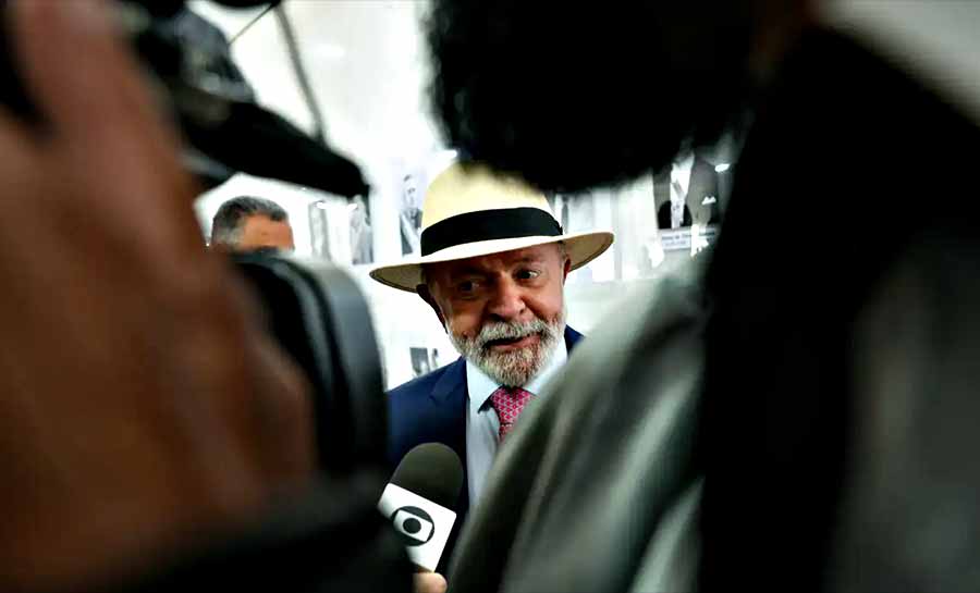 Lula celebra anúncio de cessar-fogo na Faixa de Gaza