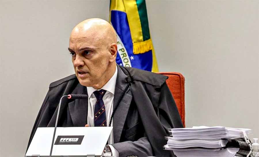 Moraes mantém decisão que impede Bolsonaro de ir à posse de Trump