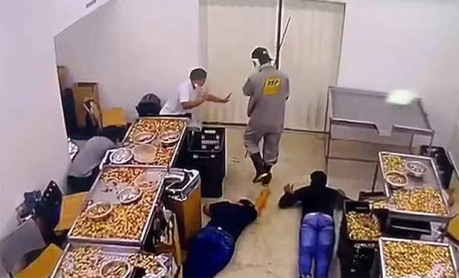 Criminosos invadem indústria de castanha do Acre e assaltam funcionários