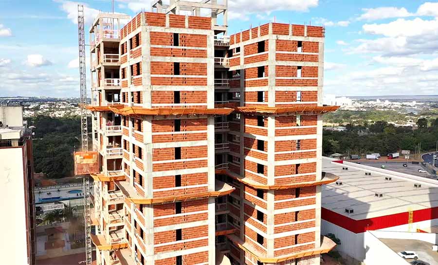 Demanda por mão de obra segue aquecida na construção civil