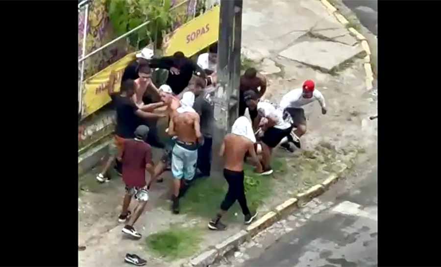 Quatro pessoas seguem internadas após brigas de torcidas no Recife