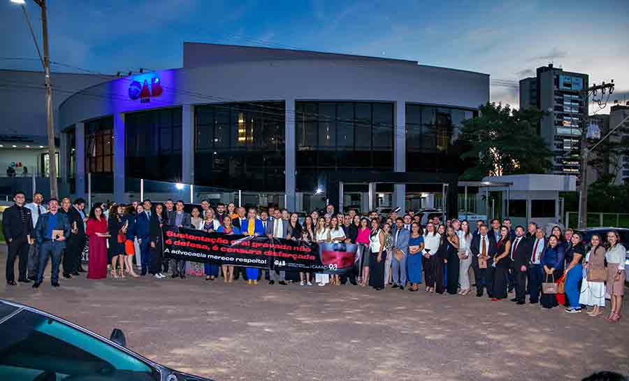 OAB Acre realiza primeira sessão com Conselho Pleno com ato em defesa das sustentações orais