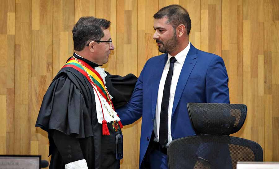 Na posse do presidente do Tribunal de Justiça, Nicolau Jr defende parcerias entre os poderes