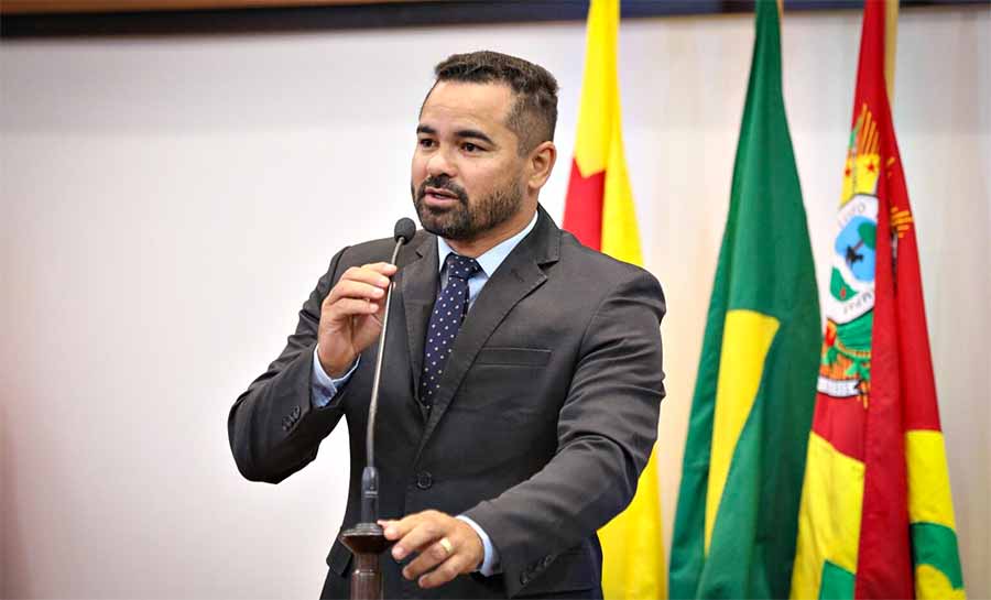 Arlenilson Cunha destaca aumento de empregos formais no Acre e elogia gestão estadual