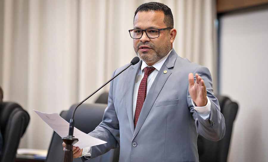 Tadeu Hassem cobra reabertura da Delegacia de Brasiléia e critica demora na reconstrução