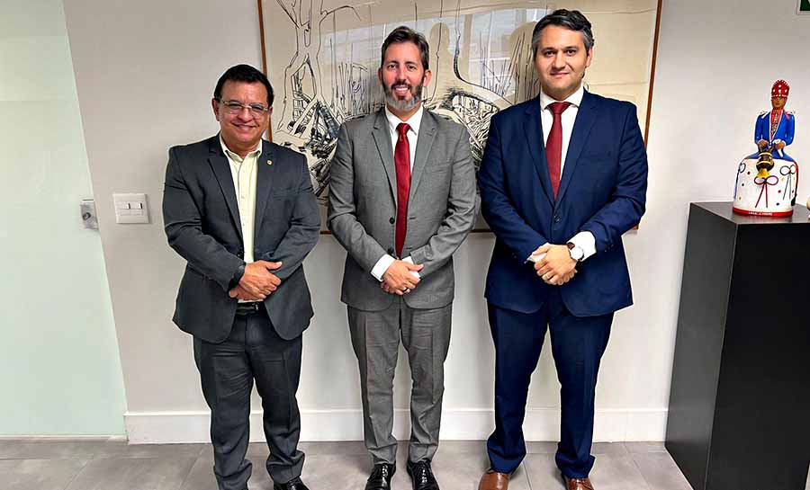 Gonzaga cumpre extensa agenda em Brasília e trata com Marina Silva liberação de viveiros para impulsionar agricultura no Acre
