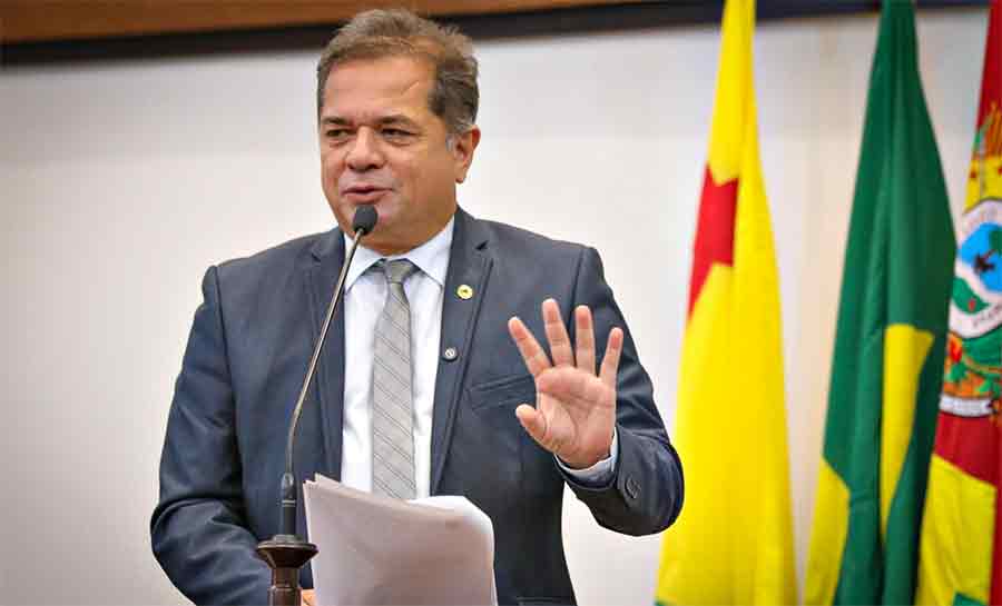 Marcus Cavalcante pede ação itinerante para mulheres e cobra investigação de atentado em Feijó