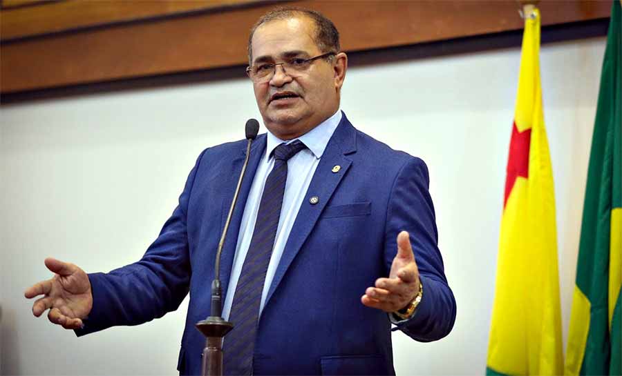 Tanízio Sá destaca apoio da Aleac ao futebol acreano