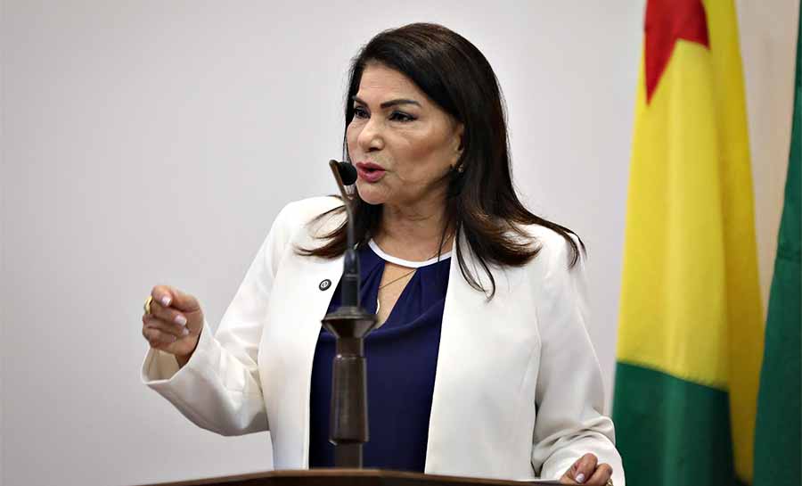 Antonia Sales denuncia precariedade nos hospitais do Juruá e pede descentralização de recursos
