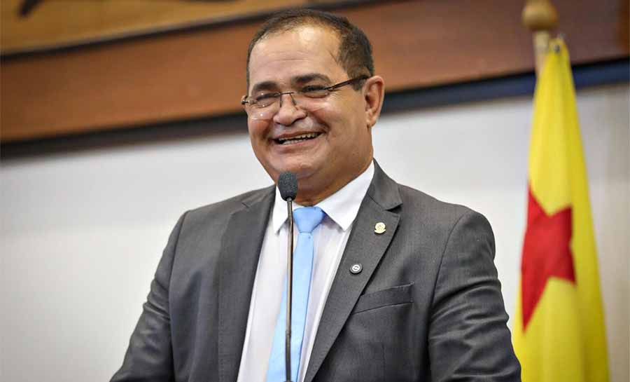 Deputado Tanízio Sá destaca avanços na saúde e convida para audiência sobre municípios isolados
