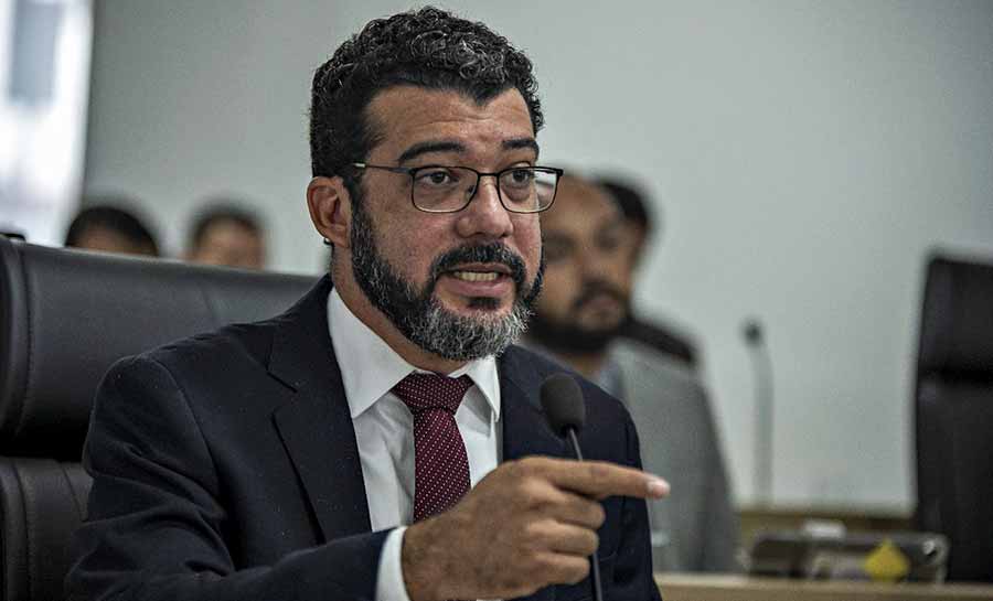Vereador André Kamai protocola pedido de investigação sobre suspeitas de corrupção no SAERB