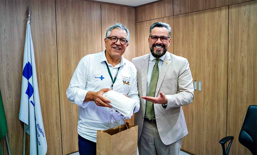 Senador Alan Rick propõe dispensa de 2ª etapa do Revalida para médicos no Mais Médicos