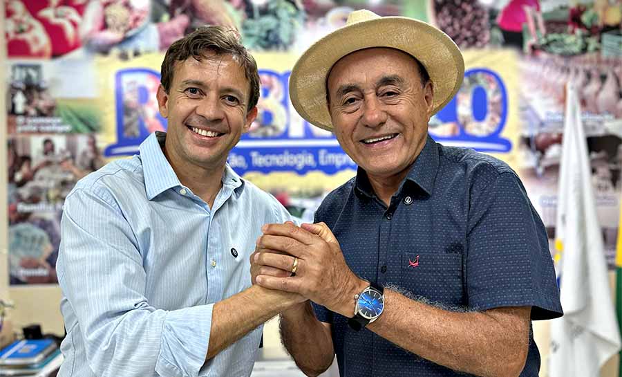Eduardo Velloso garante recursos para construção de 150 casas em Rio Branco