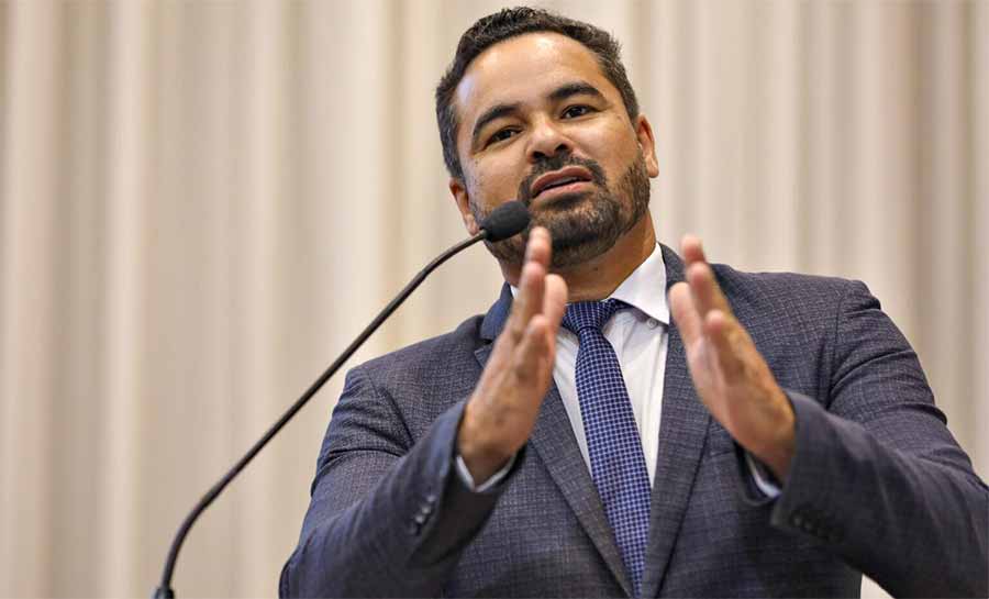 Arlenilson Cunha critica julgamento de Bolsonaro e pede isenção do STF